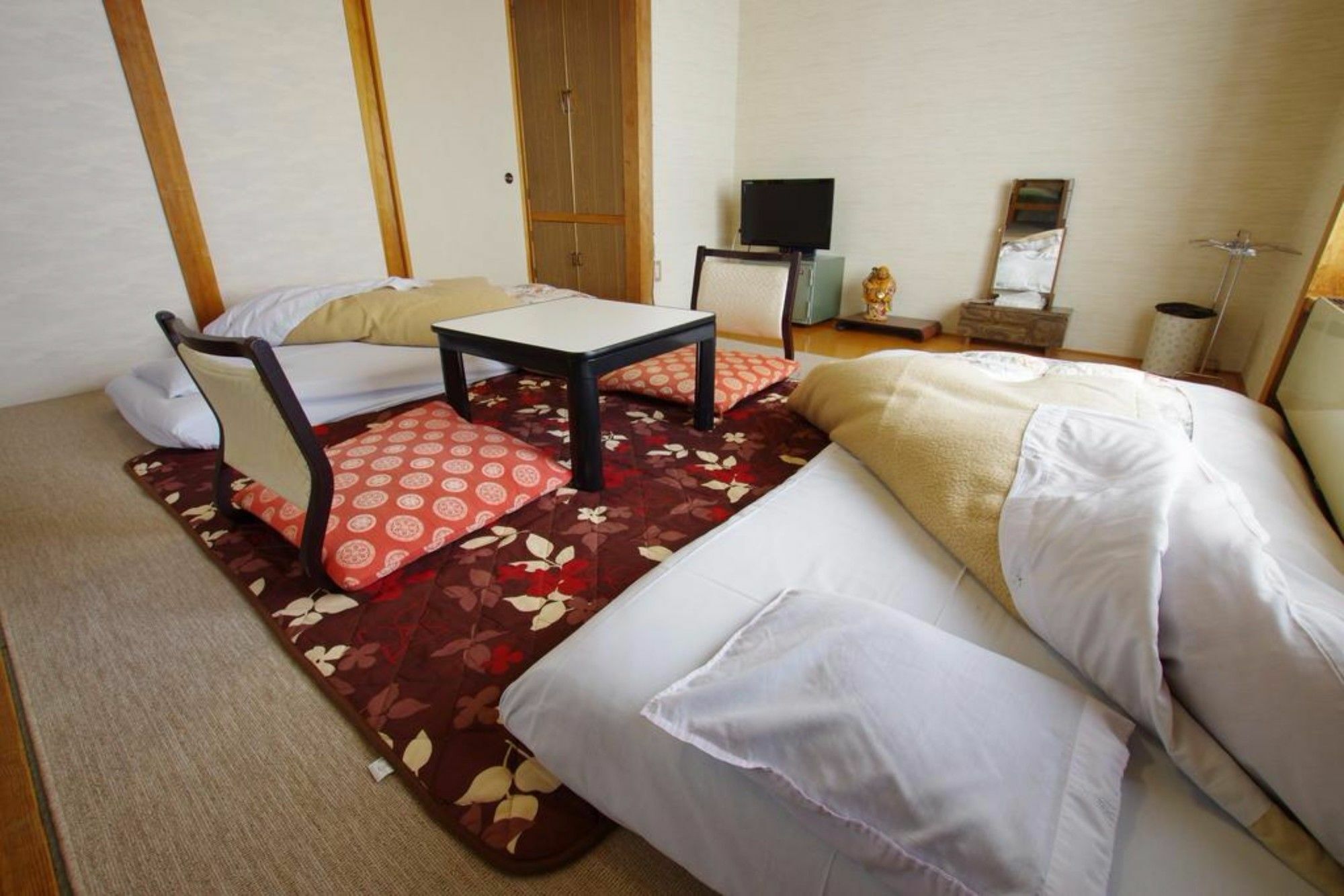 Hakuba Ski-Kan Exterior foto